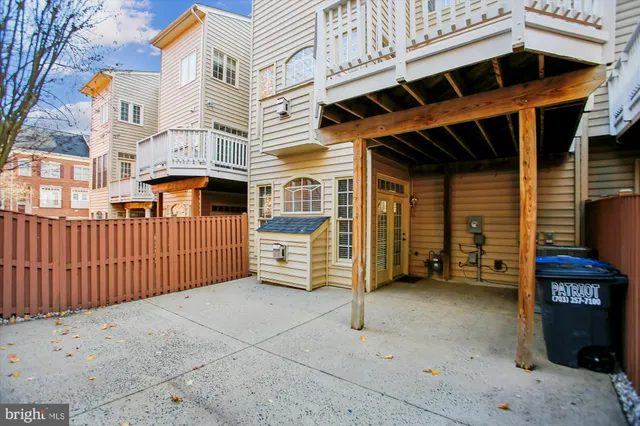 $910,000 | 5450 Edsall Ridge Place, Alexandria, VA 22312