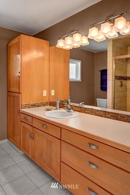 10201 Northeast Roberts Road Bainbridge Island, WA 98110 - Photo 14 of 18 Gallery Image 14