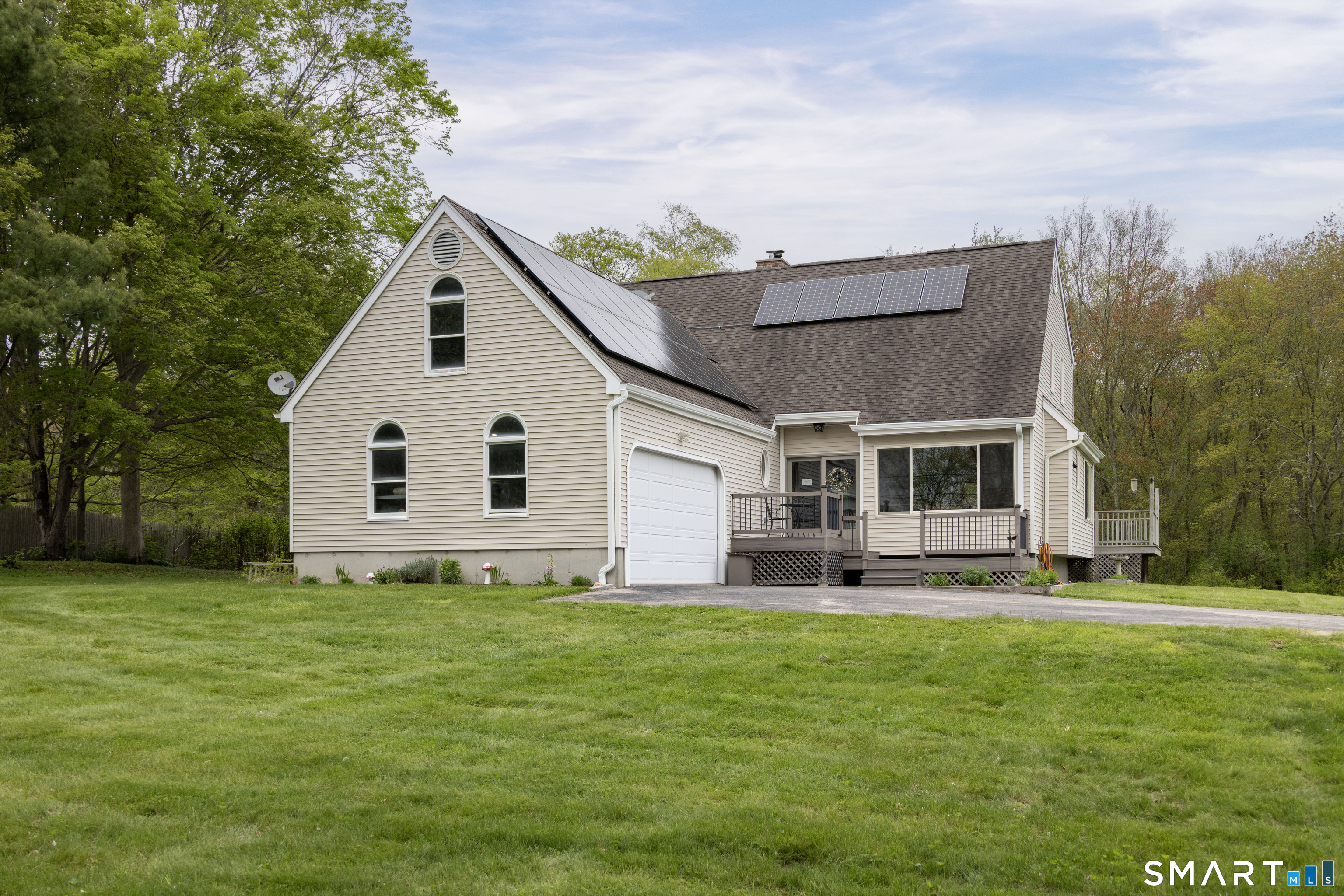 158 Wyassup Road North Stonington, CT 06359 - Photo 4 of 37