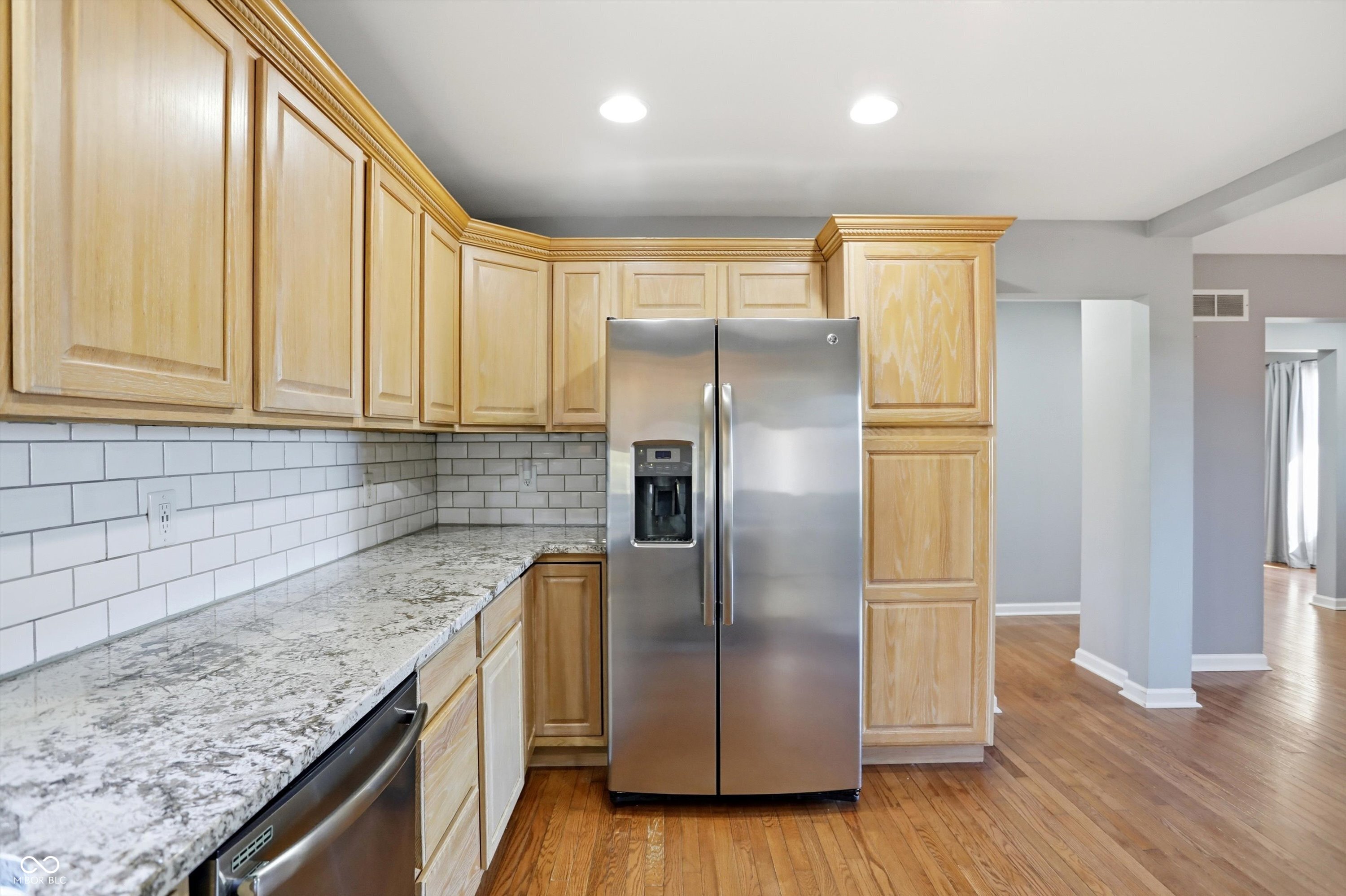 7026 Spring Mill Road Indianapolis, IN 46260 - Photo 22 of 48