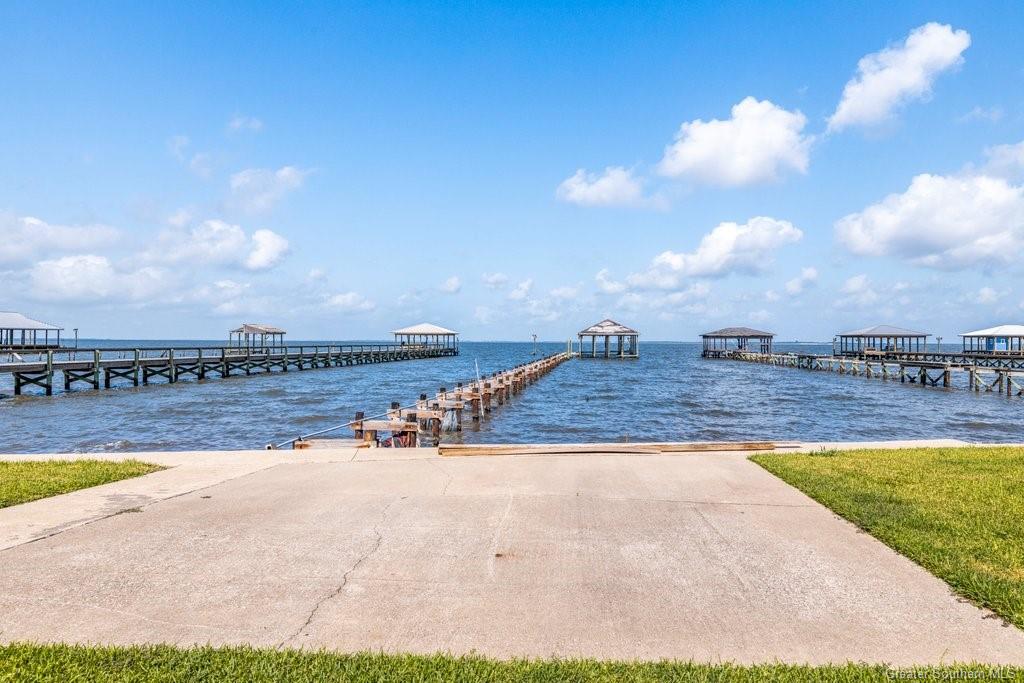 126 Martin Hebert Street Lake Charles, LA 70607 - Photo 3 of 21