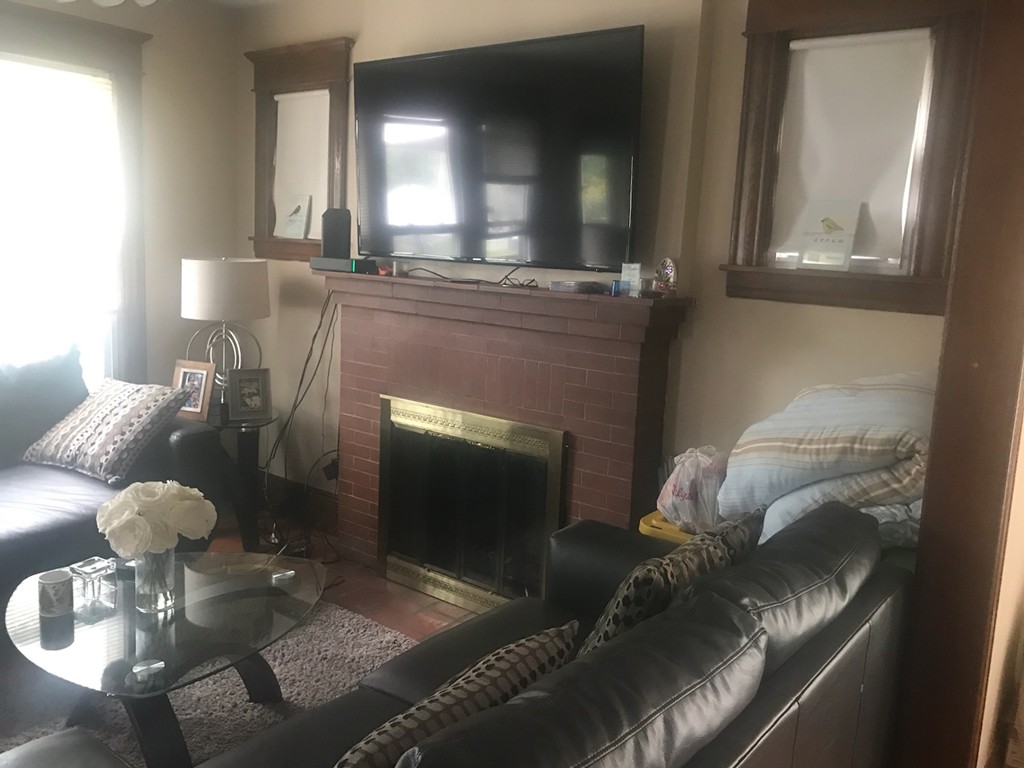 68-70 Rittenhouse Terrace Springfield, MA 01108 - Photo 6 of 13