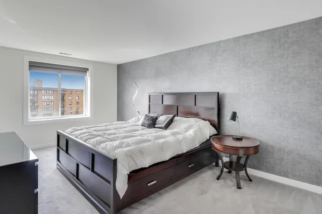 $280,000 | 1717 West Crystal Lane, Unit 610, Mount Prospect, IL 60056