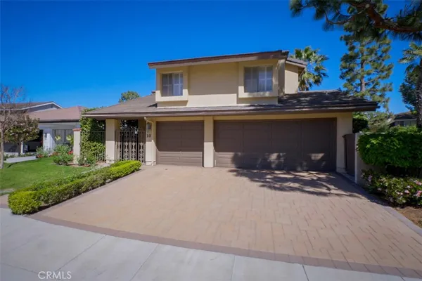 $3,998,000 | 10 Rue Valbonne, Newport Beach, CA 92660
