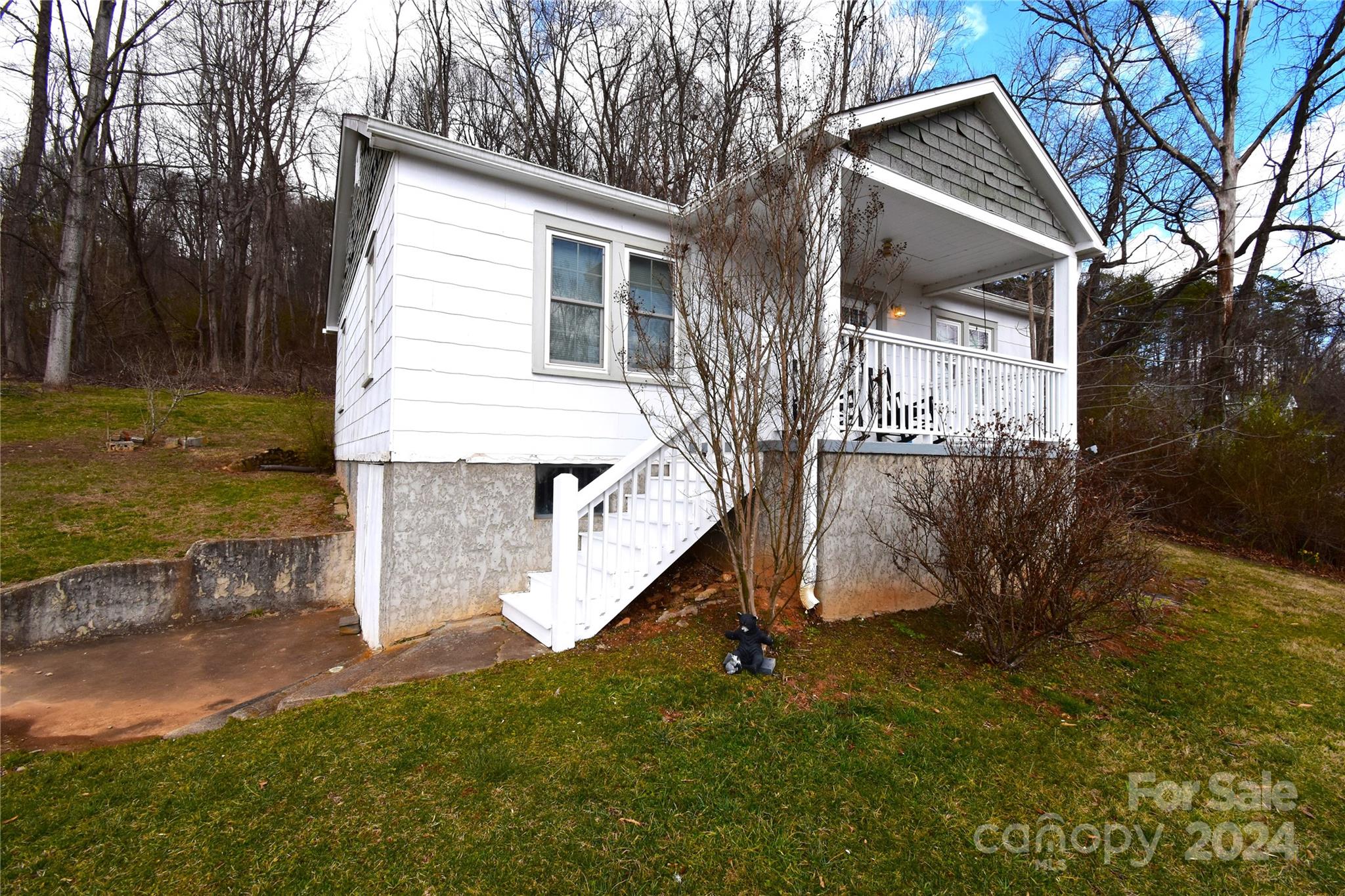 116 Warner Road Canton, NC 28716 - Photo 14 of 22 a view of a house with a yard