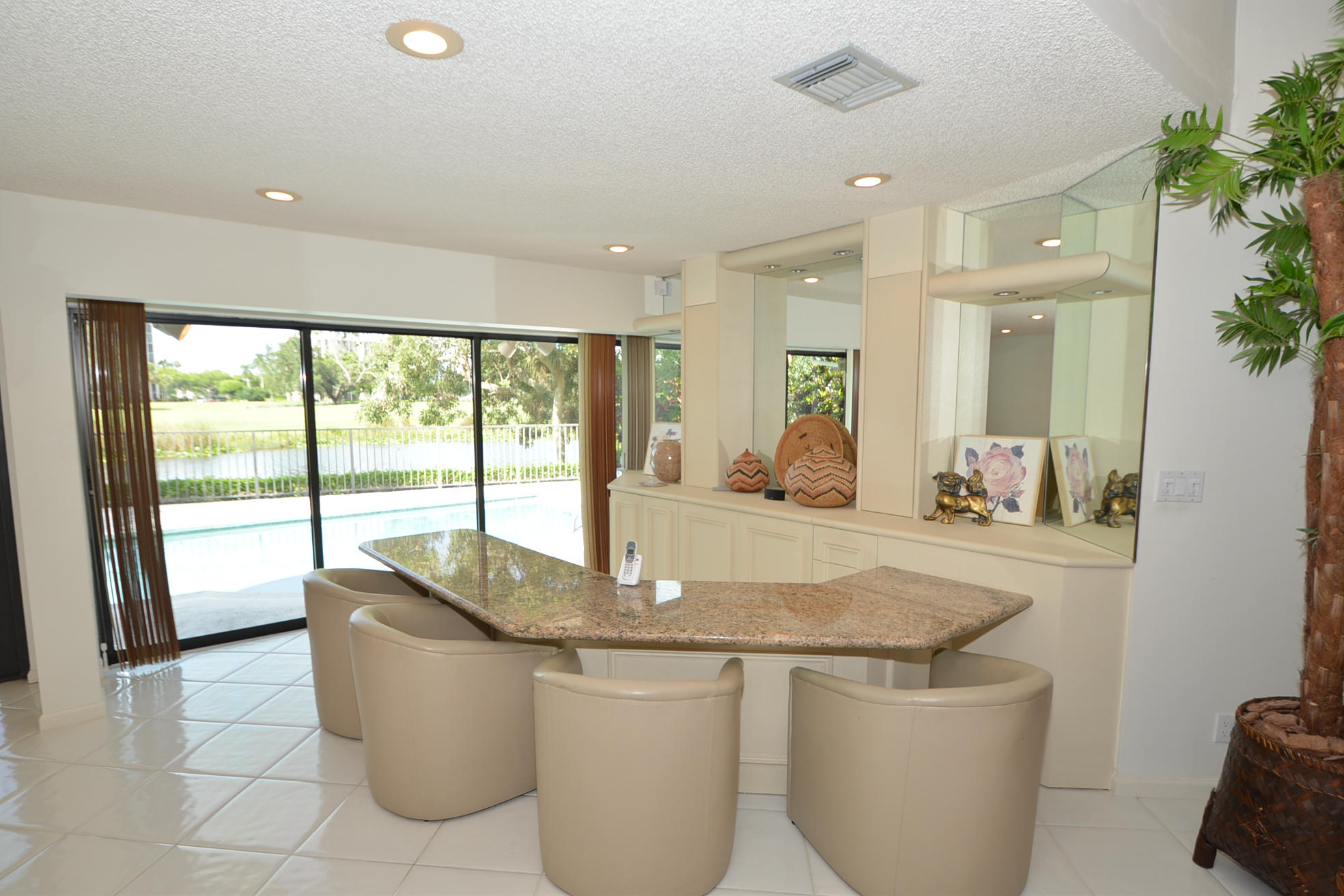 20434 Linksview Drive Boca Raton, FL 33434 - Photo 6 of 34 Living Area