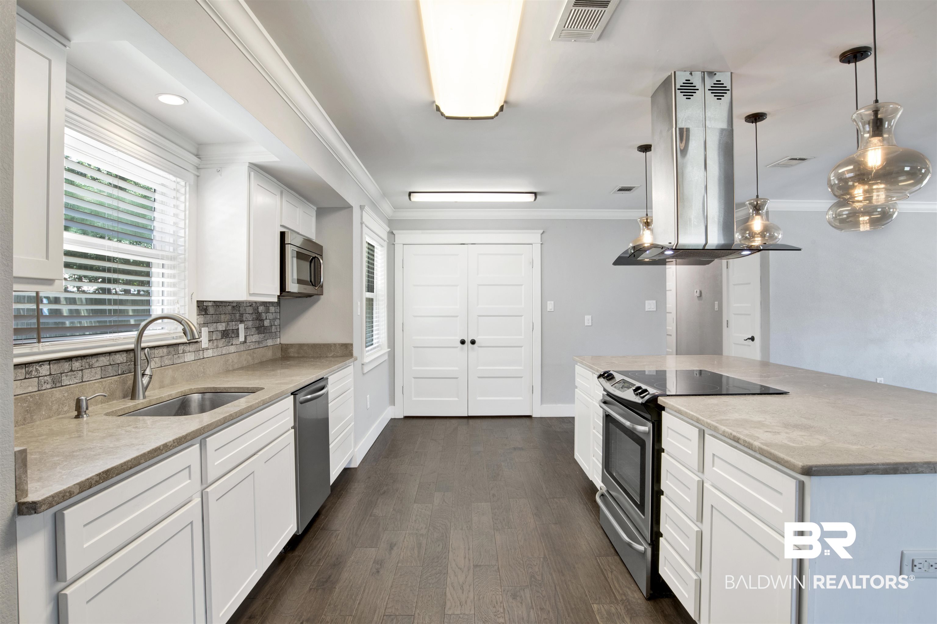 1011 North Oak Street Foley, AL 36535 - Photo 5 of 26