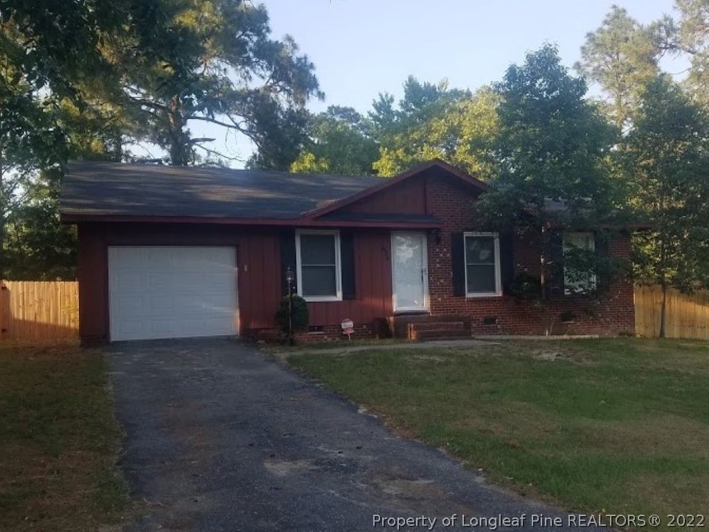658 Azalea Drive Spring Lake, NC 28390 - Photo 1 of 16 Gallery Image 1