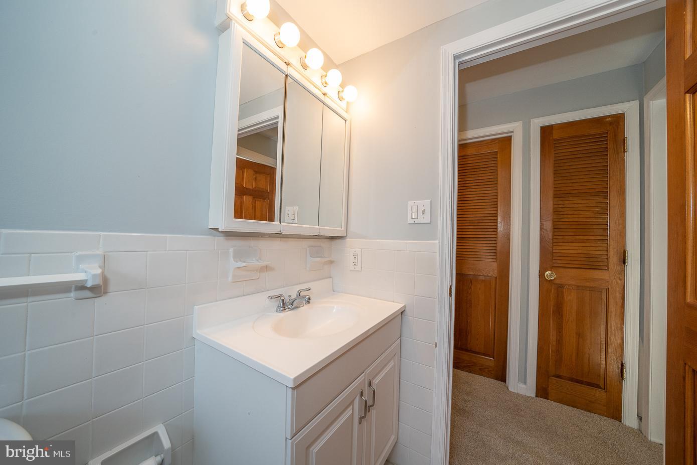 139 East Providence Road Lansdowne, PA 19050 - Photo 54 of 60 Hall bathroom