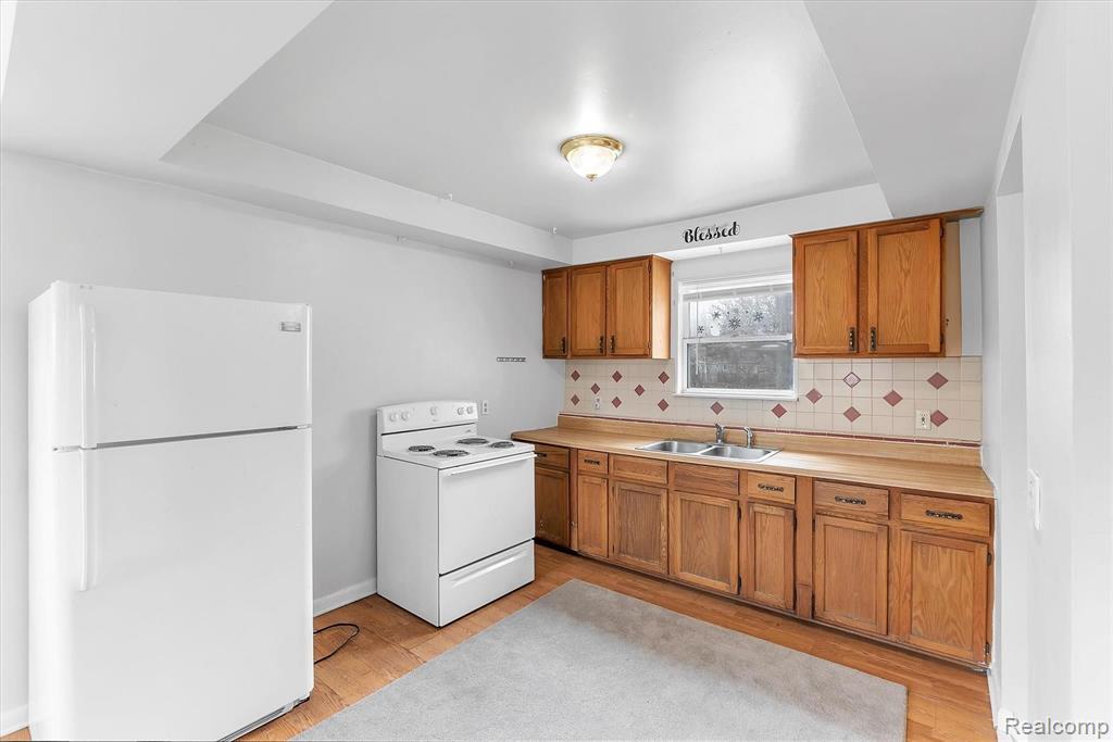322 Michelson Road Rochester Hills, MI 48307 - Photo 11 of 31