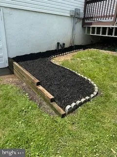 a front view of house with yard