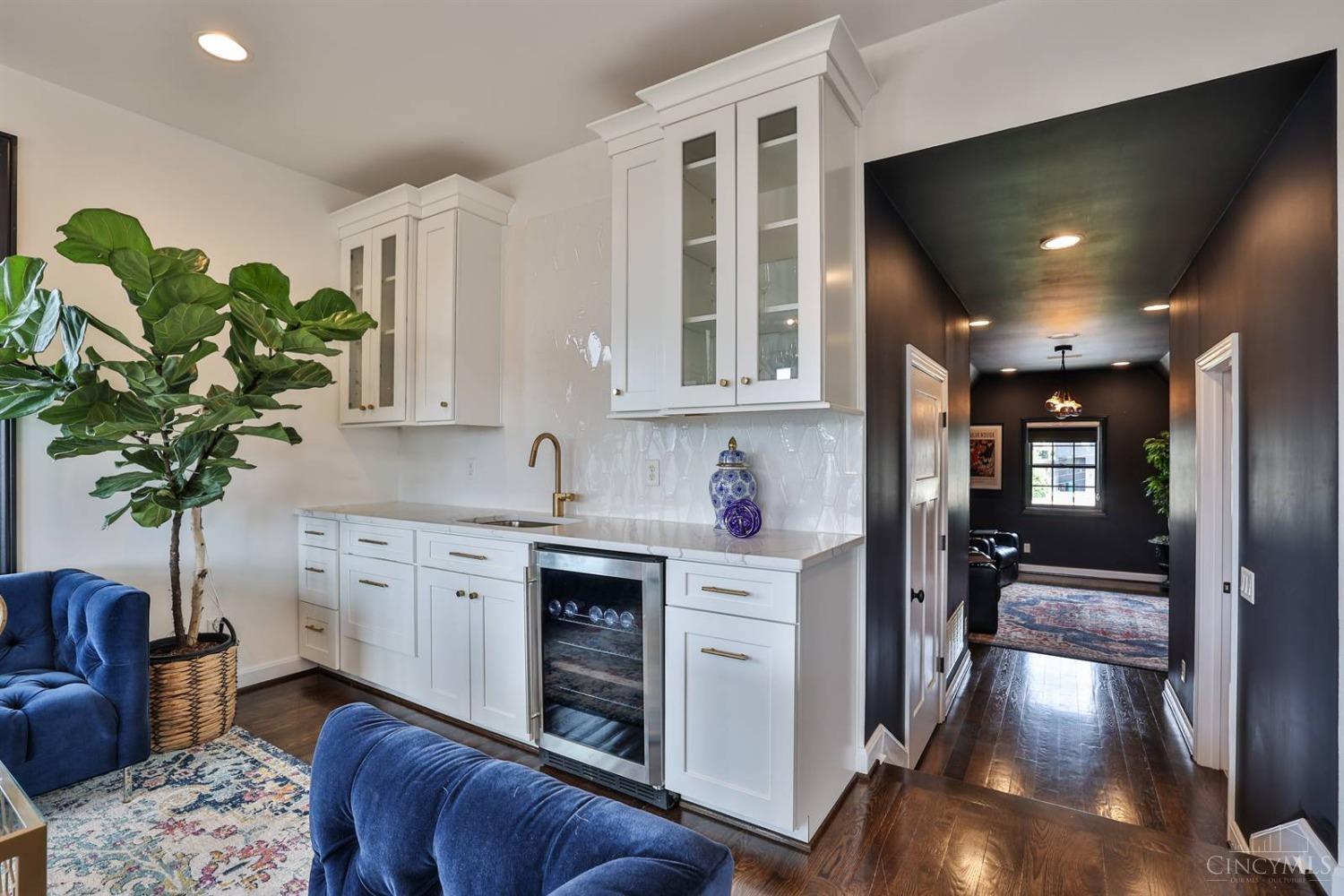 2907 Riverside Drive Cincinnati, OH 45226 - Photo 35 of 75