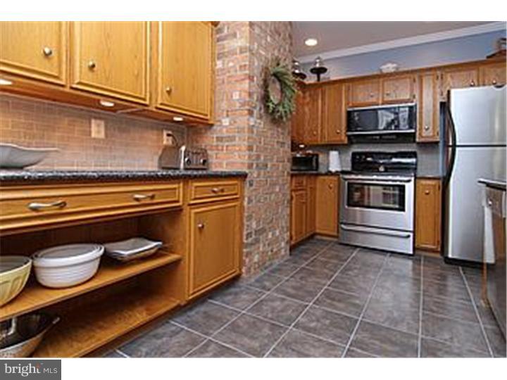 41 Sentinel Road, Unit 132 Washington Crossing, PA 18977 - Photo 8 of 20 Kitchen