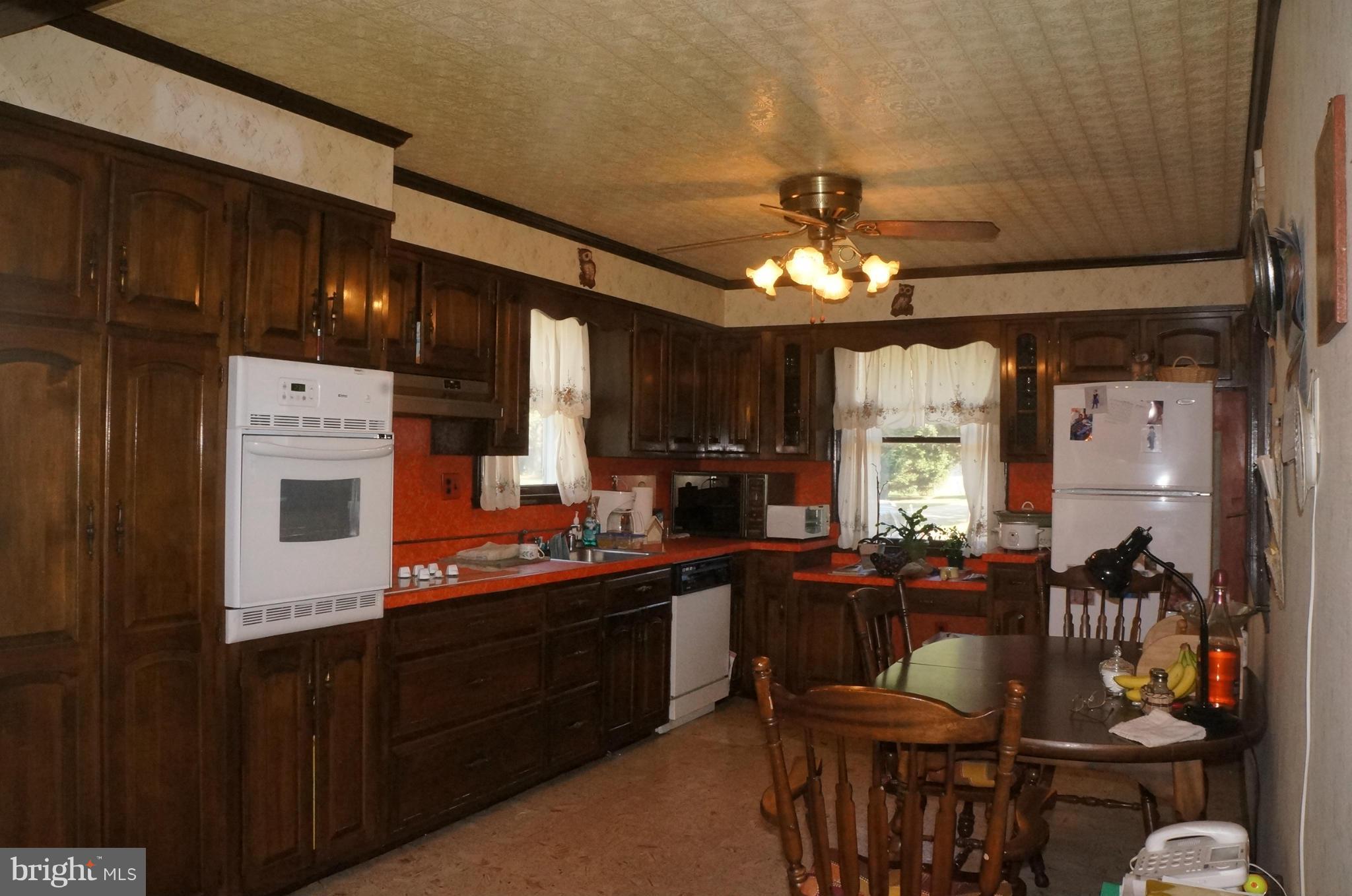219 Baltimore Road Stevensville, MD 21666 - Photo 4 of 13 Kitchen