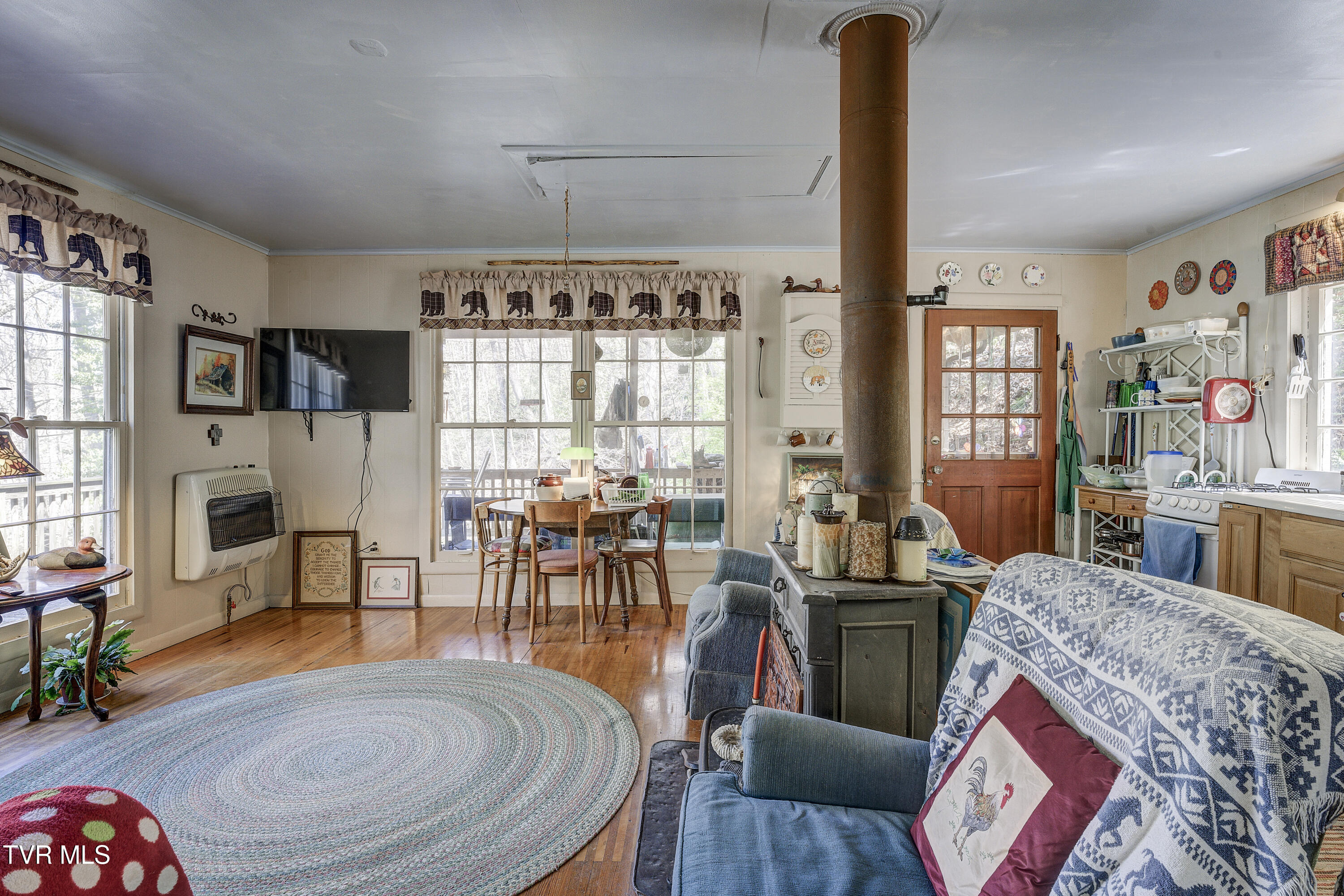 869 Tumbling Creek Road Erwin, TN 37650 - Photo 13 of 52 Tumbling-6