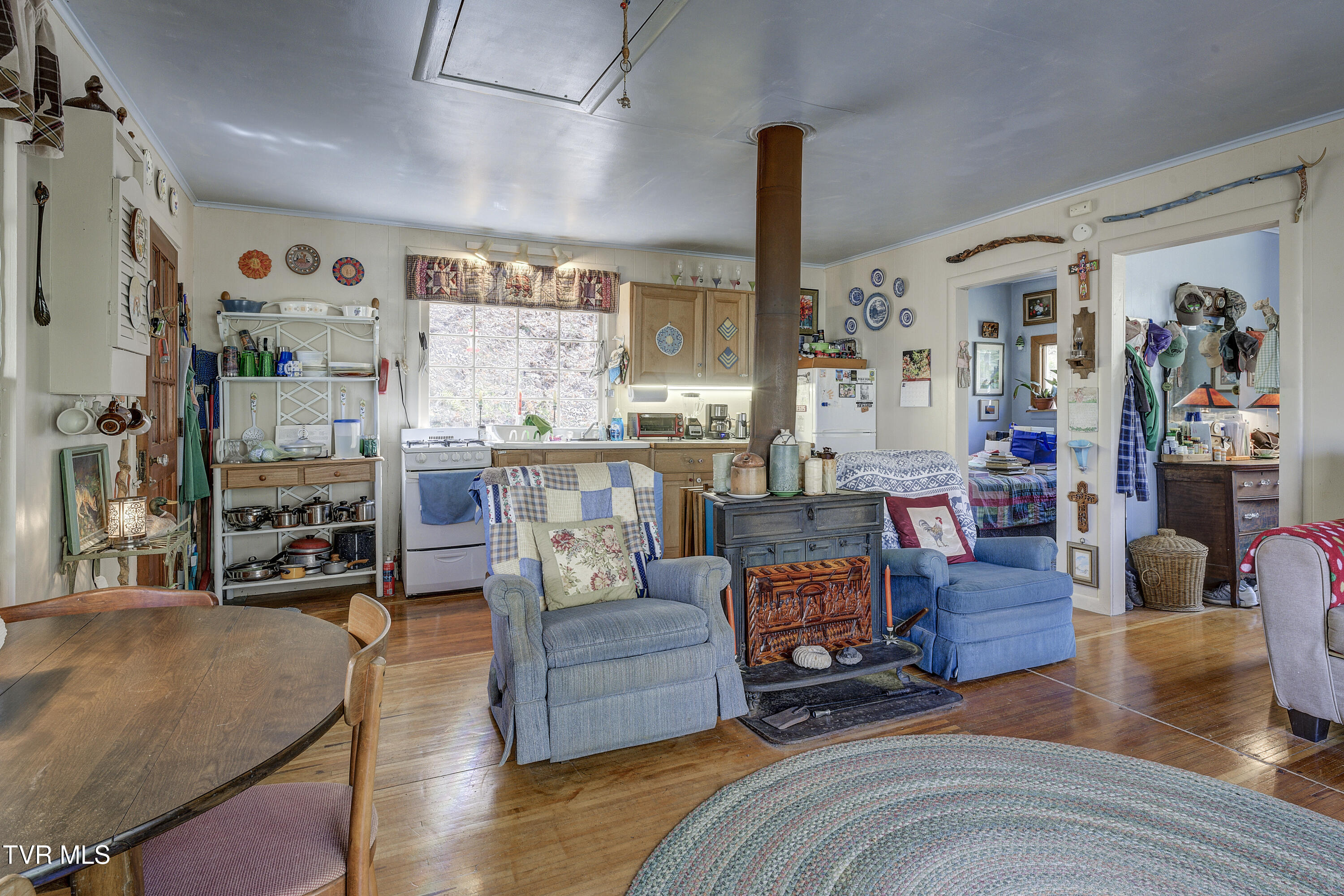 869 Tumbling Creek Road Erwin, TN 37650 - Photo 9 of 52 Tumbling-2