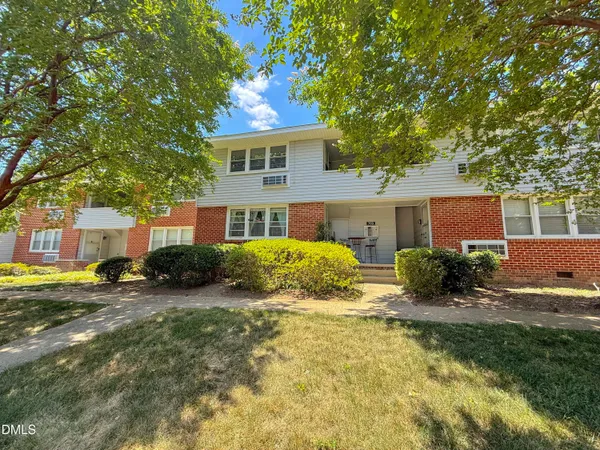 $1,250 | 703 Daniels Street, Unit C, Raleigh, NC 27605