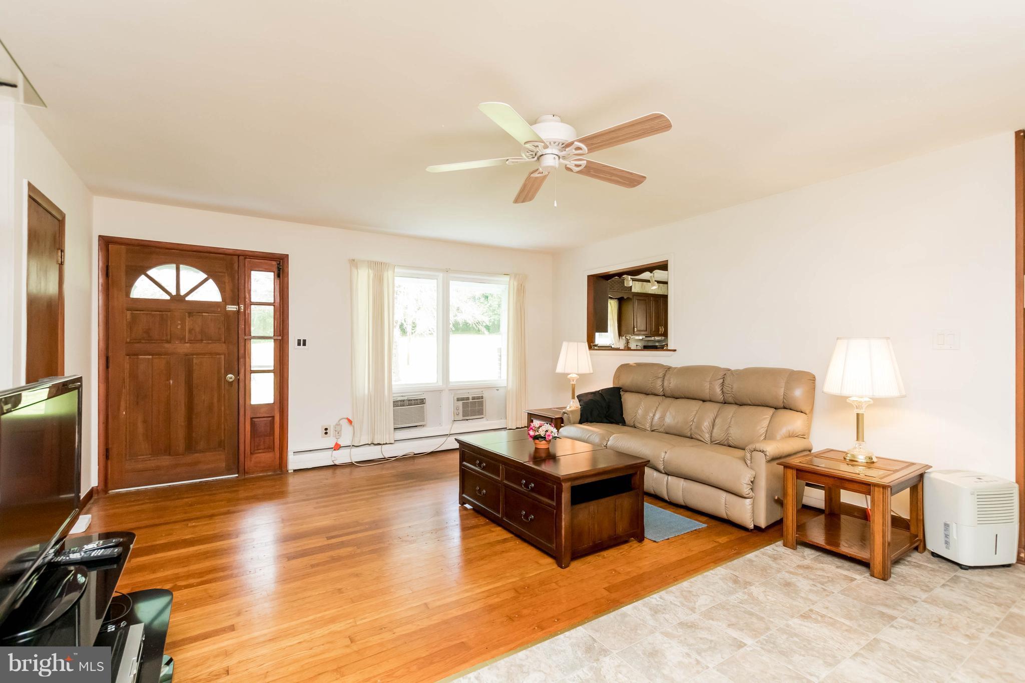2315 Carroll Mill Road Phoenix, MD 21131 - Photo 4 of 25 Hardwood Entry with Side Light