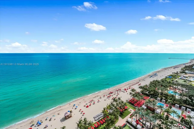 a view of an outdoor space and a yard