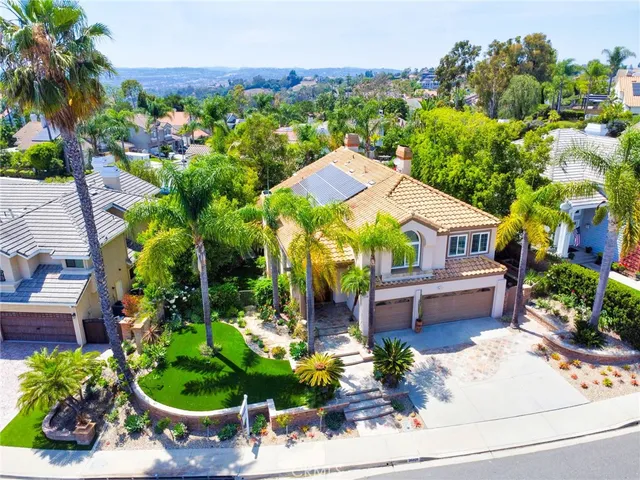 $1,985,000 | 26821 Moore Oaks Road, Laguna Hills, CA 92653