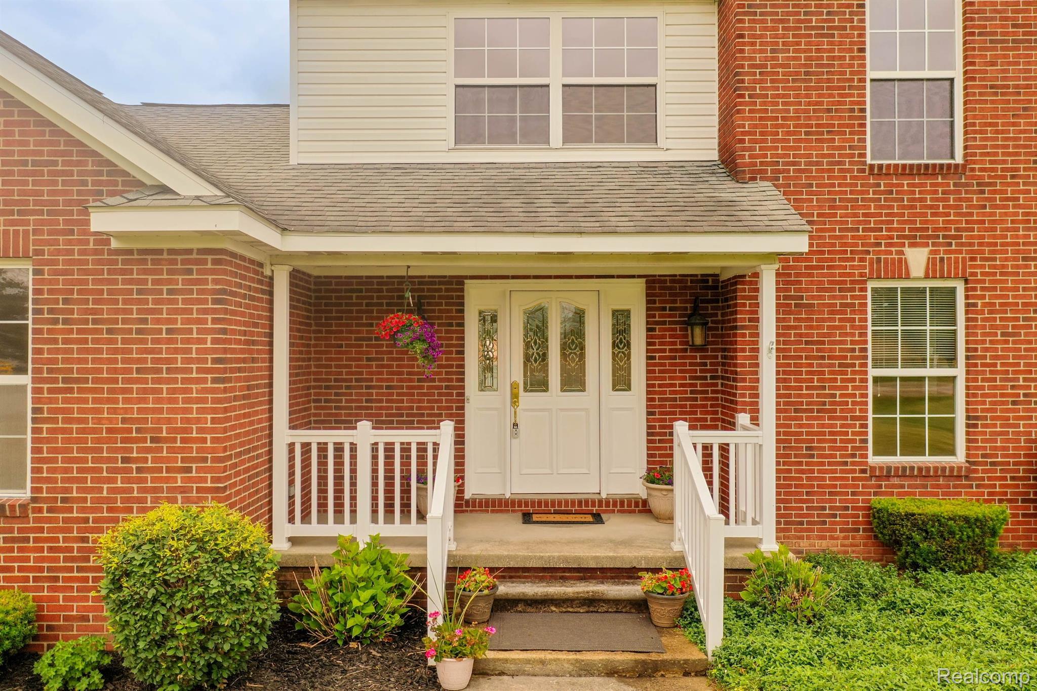 1007 North Gale Road Davison, MI 48423 - Photo 2 of 35 Gallery Image 2