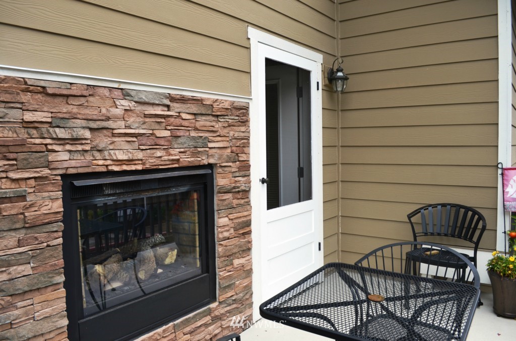 1060 215th Place Southeast Bothell, WA 98021 - Photo 12 of 25