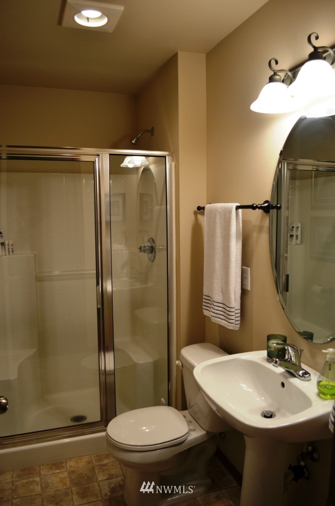 1060 215th Place Southeast Bothell, WA 98021 - Photo 19 of 25
