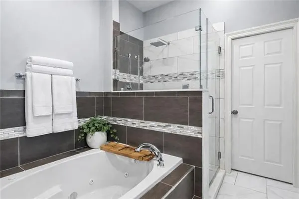 $3,300 | 632 Village Lane South, Mandeville, LA 70471