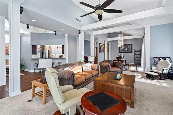 $3,300 | 632 Village Lane South, Mandeville, LA 70471