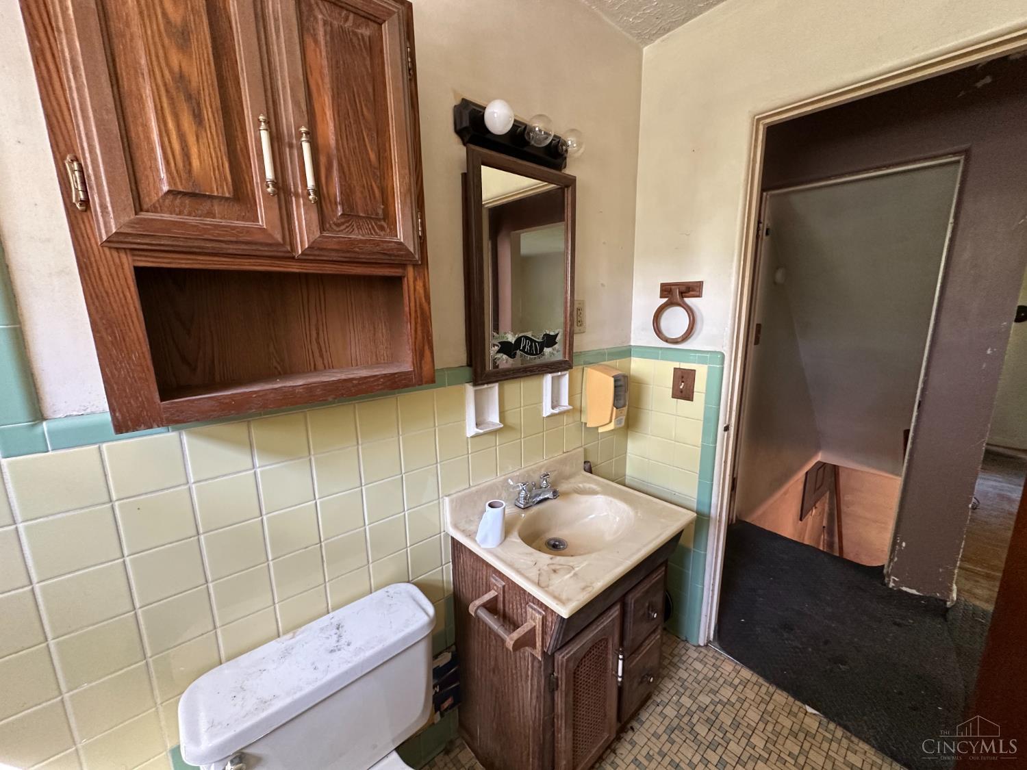 5104 Jonkard Road Cincinnati, OH 45247 - Photo 16 of 42
