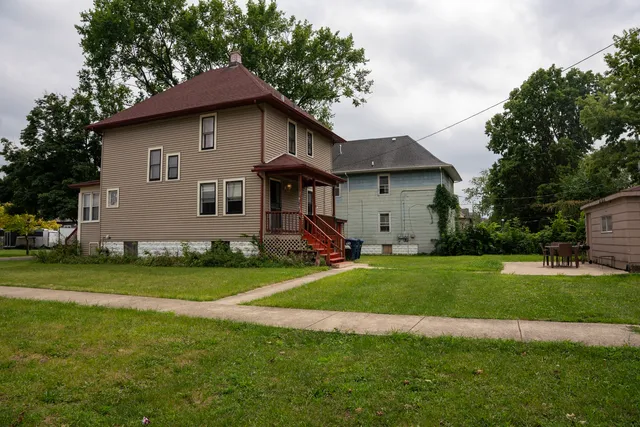 $215,000 | 400 South 7th Avenue, Maywood, IL 60153