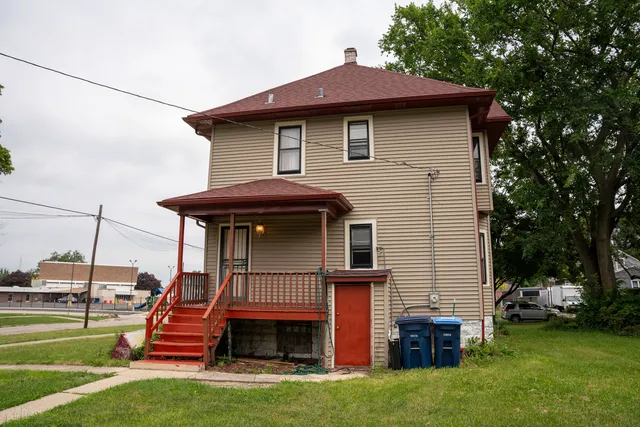 $215,000 | 400 South 7th Avenue, Maywood, IL 60153