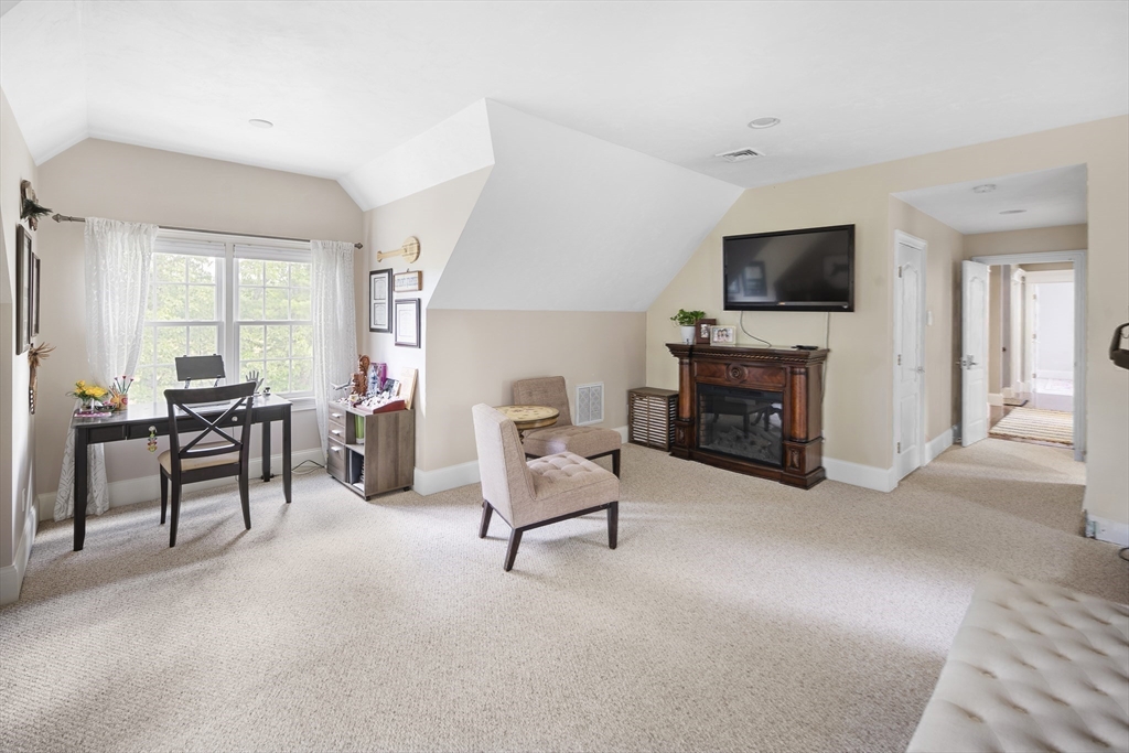 63 Ring Road Kingston, MA 02364 - Photo 6 of 42 Gallery Image 6