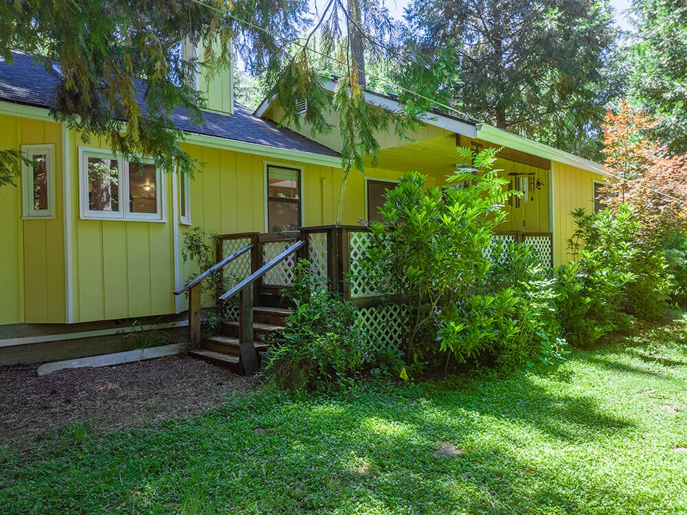 100 Browns Road Williams, OR 97544 - Photo 3 of 49 4