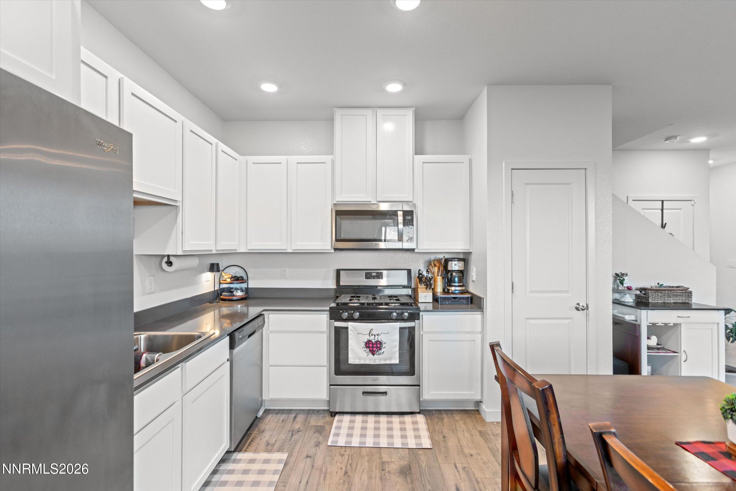 8803 Sky Wind Road Reno, NV 89506 - Photo 11 of 24 08-0Y7A1834