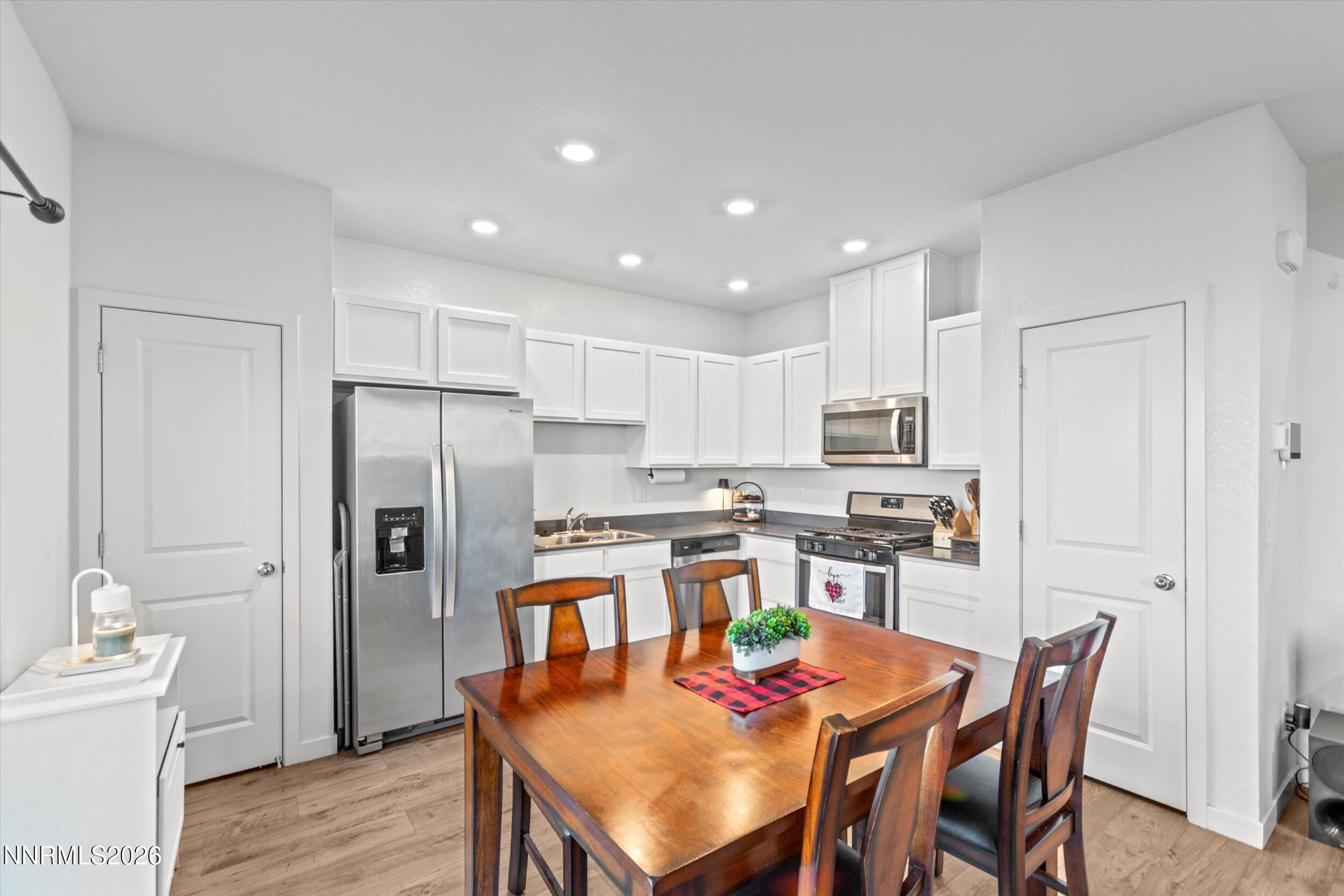 8803 Sky Wind Road Reno, NV 89506 - Photo 8 of 24 05-0Y7A1825