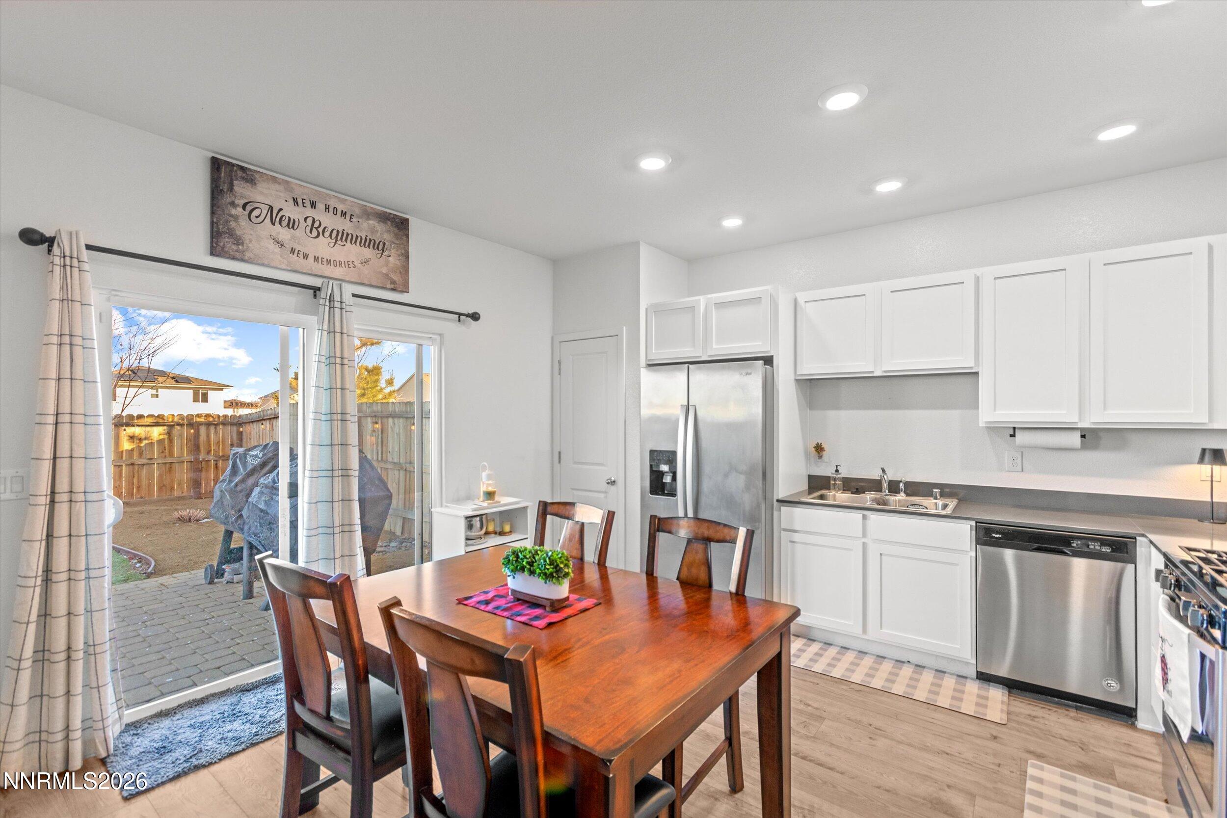 8803 Sky Wind Road Reno, NV 89506 - Photo 9 of 24 06-0Y7A1828