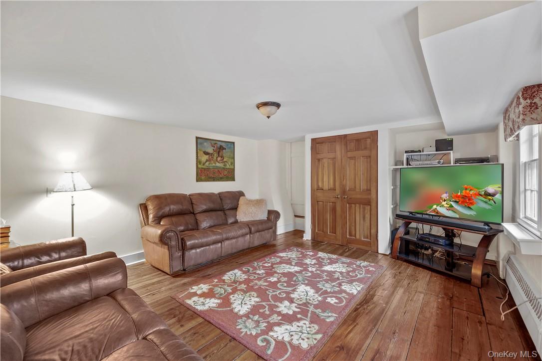 15 Inningwood Road Ossining, NY 10562 - Photo 13 of 50 Main level family room has access to laundry & storage room.