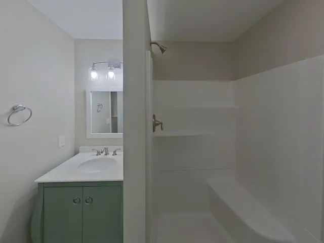 $3,039 | 21313 Independence Avenue, Lakeville, MN 55044