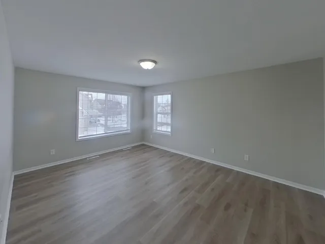 $3,039 | 21313 Independence Avenue, Lakeville, MN 55044