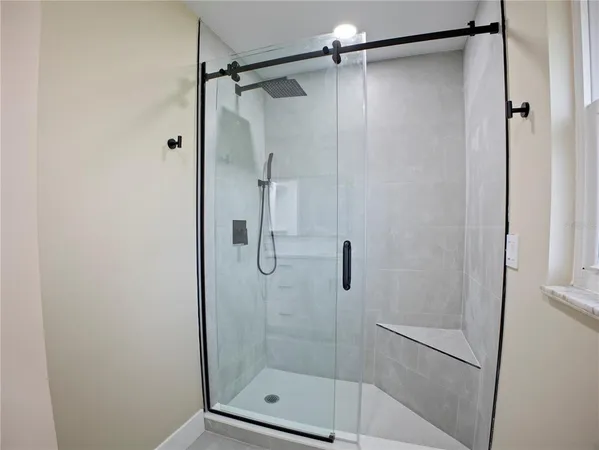 $299,900 | 196 West Lake Damon Drive, Avon Park, FL 33825