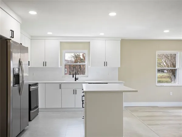 $299,900 | 196 West Lake Damon Drive, Avon Park, FL 33825