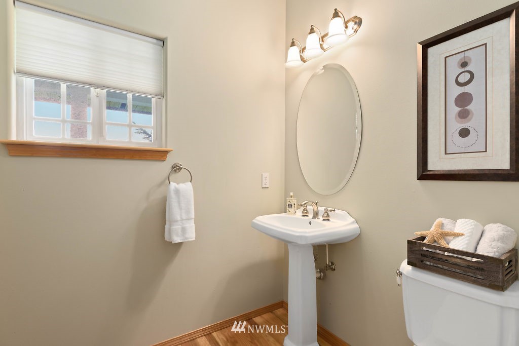 6293 Sahalee Court Clinton, WA 98236 - Photo 19 of 25 Gallery Image 19