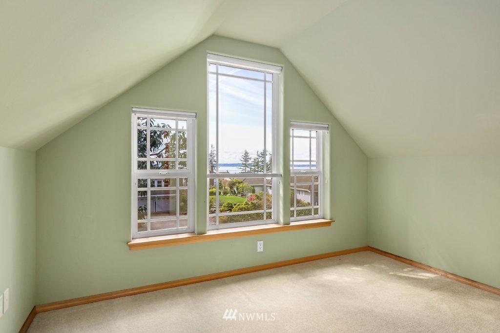 6293 Sahalee Court Clinton, WA 98236 - Photo 20 of 25 Gallery Image 20
