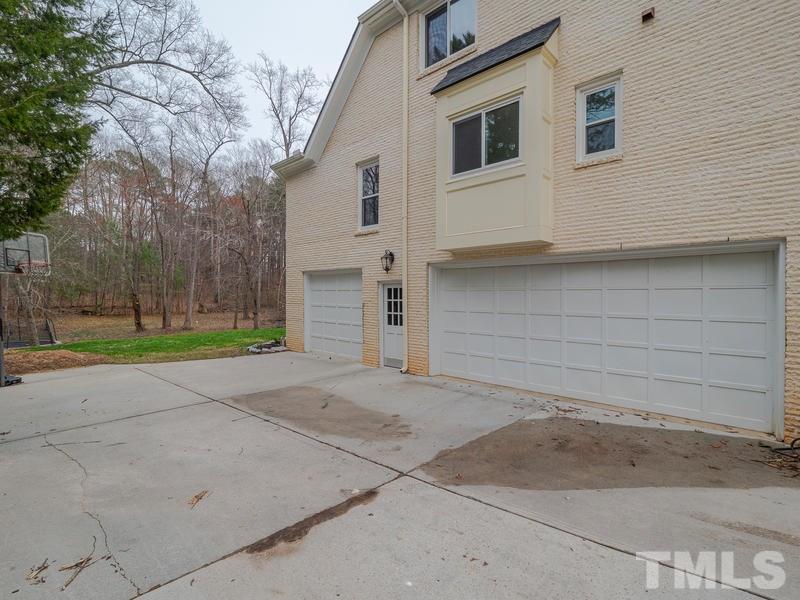 8516 Bell Grove Way Raleigh, NC 27615 - Photo 4 of 30