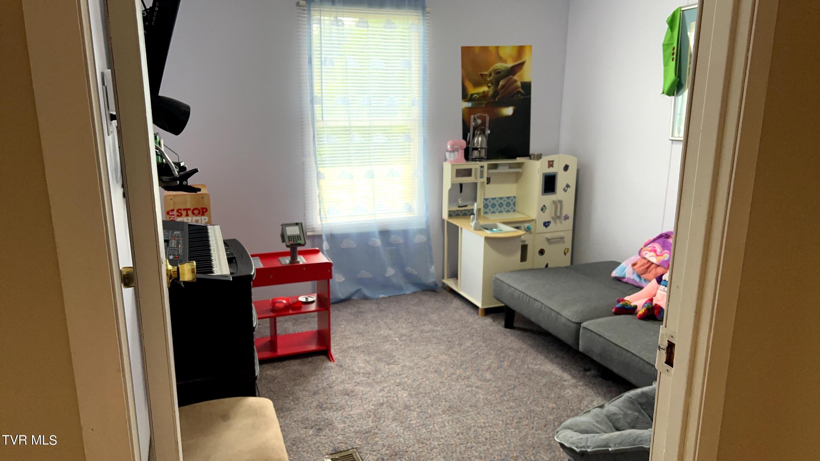 7635 Snapps Ferry Road Chuckey, TN 37641 - Photo 20 of 44 3D0DDF93-0A05-4665-A994-29F05E5C767B