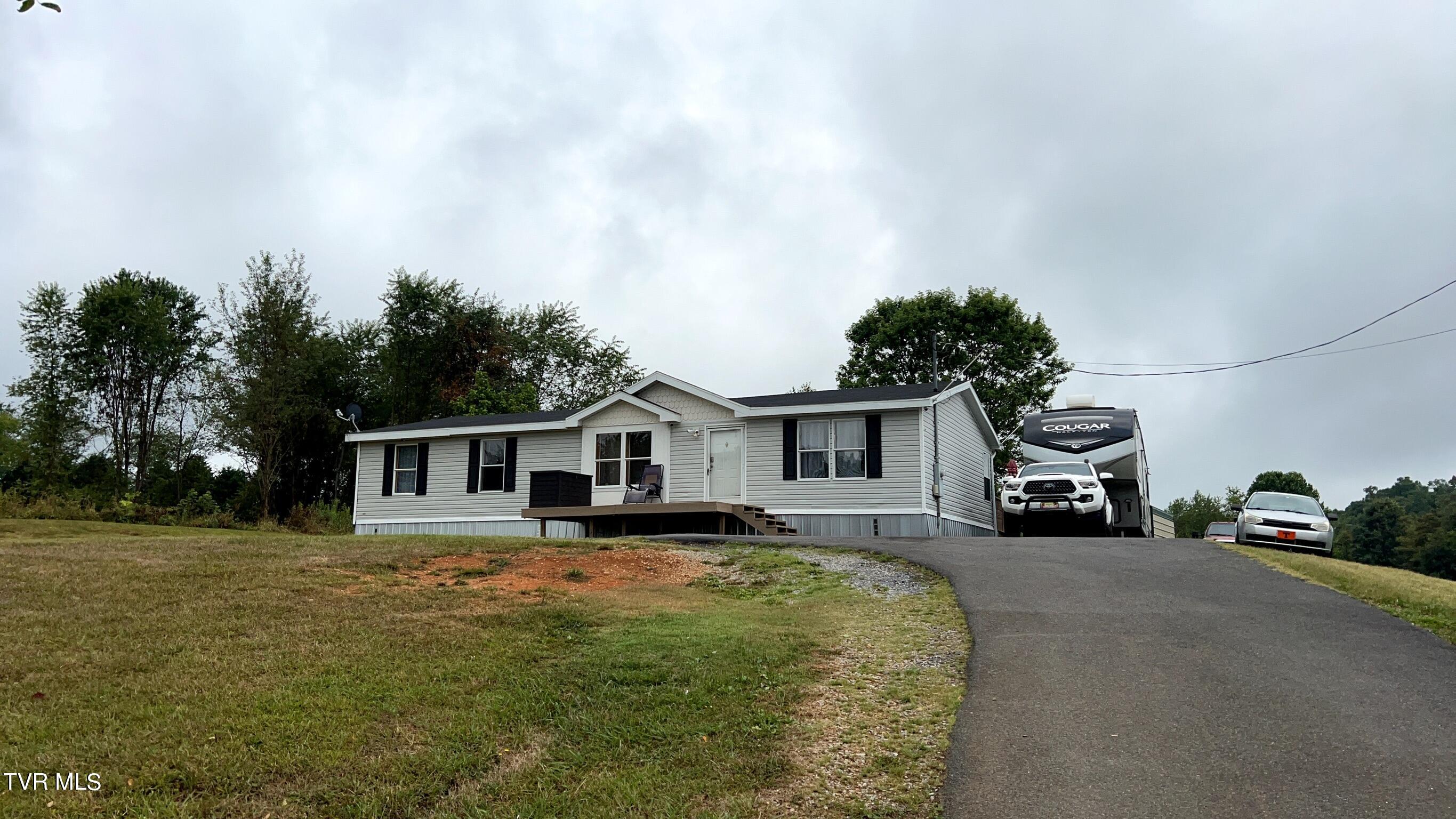 7635 Snapps Ferry Road Chuckey, TN 37641 - Photo 2 of 44 4F2ECDFD-A78F-4FD0-9008-DEC11A92C053