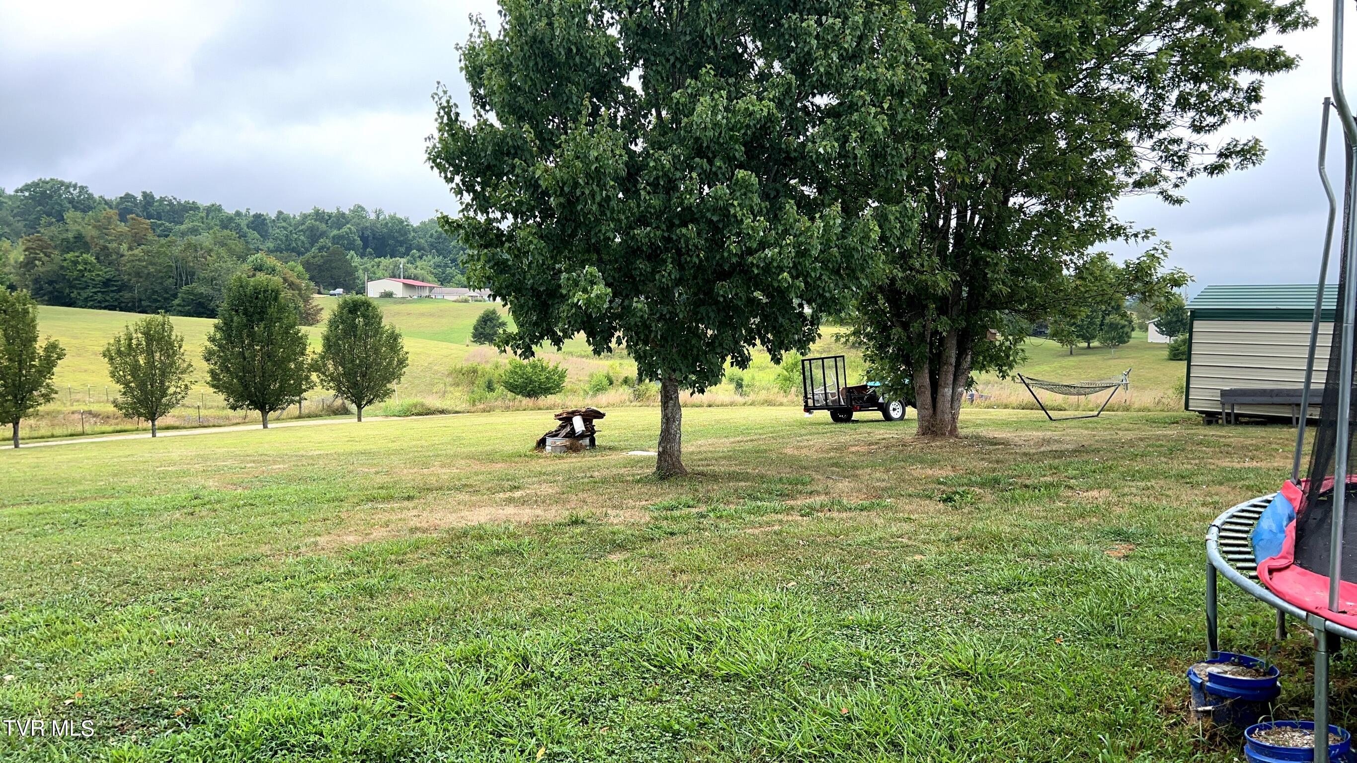 7635 Snapps Ferry Road Chuckey, TN 37641 - Photo 34 of 44 DA31D205-D0B5-46B7-8B33-10107D9FF37E