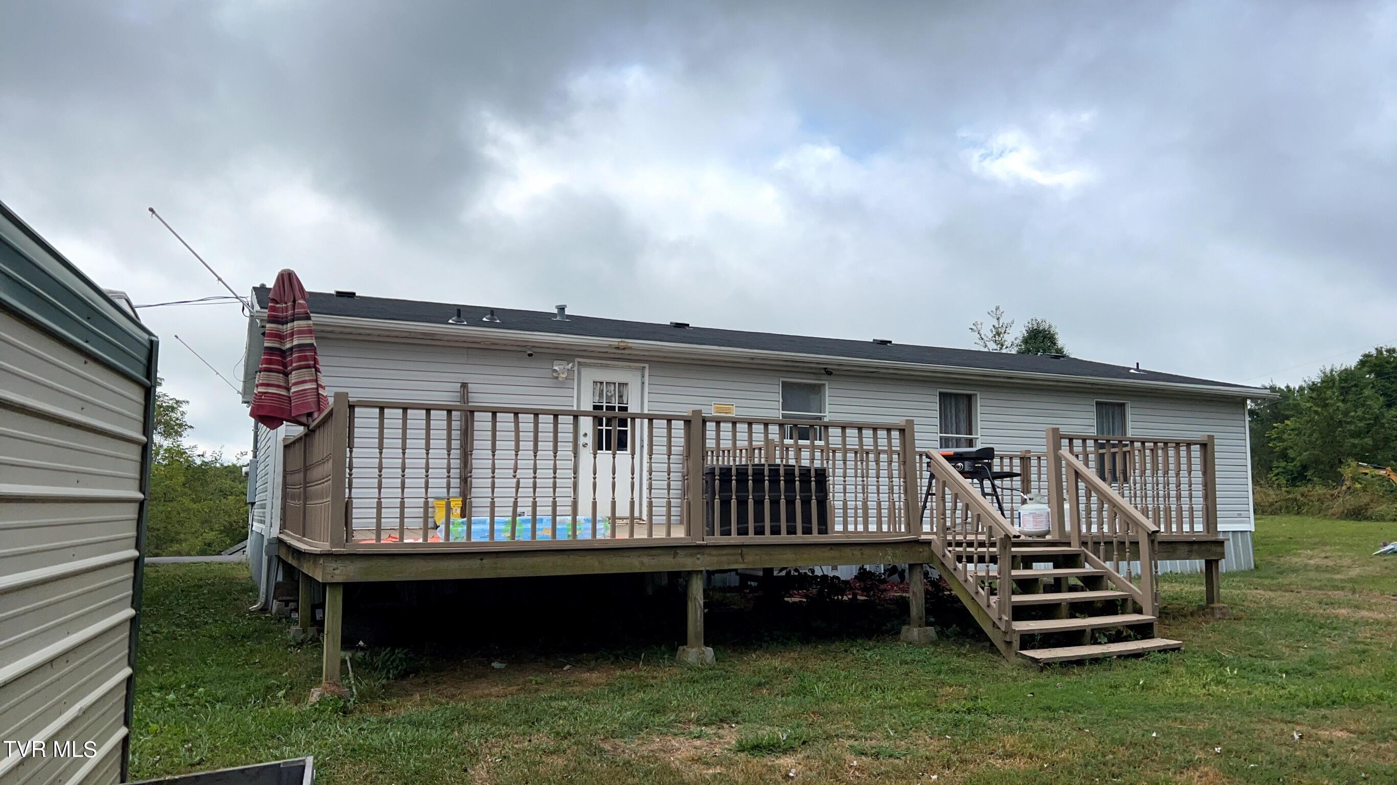 7635 Snapps Ferry Road Chuckey, TN 37641 - Photo 36 of 44 C23AEFD5-DEA9-48CF-899D-64AAC1E2510B