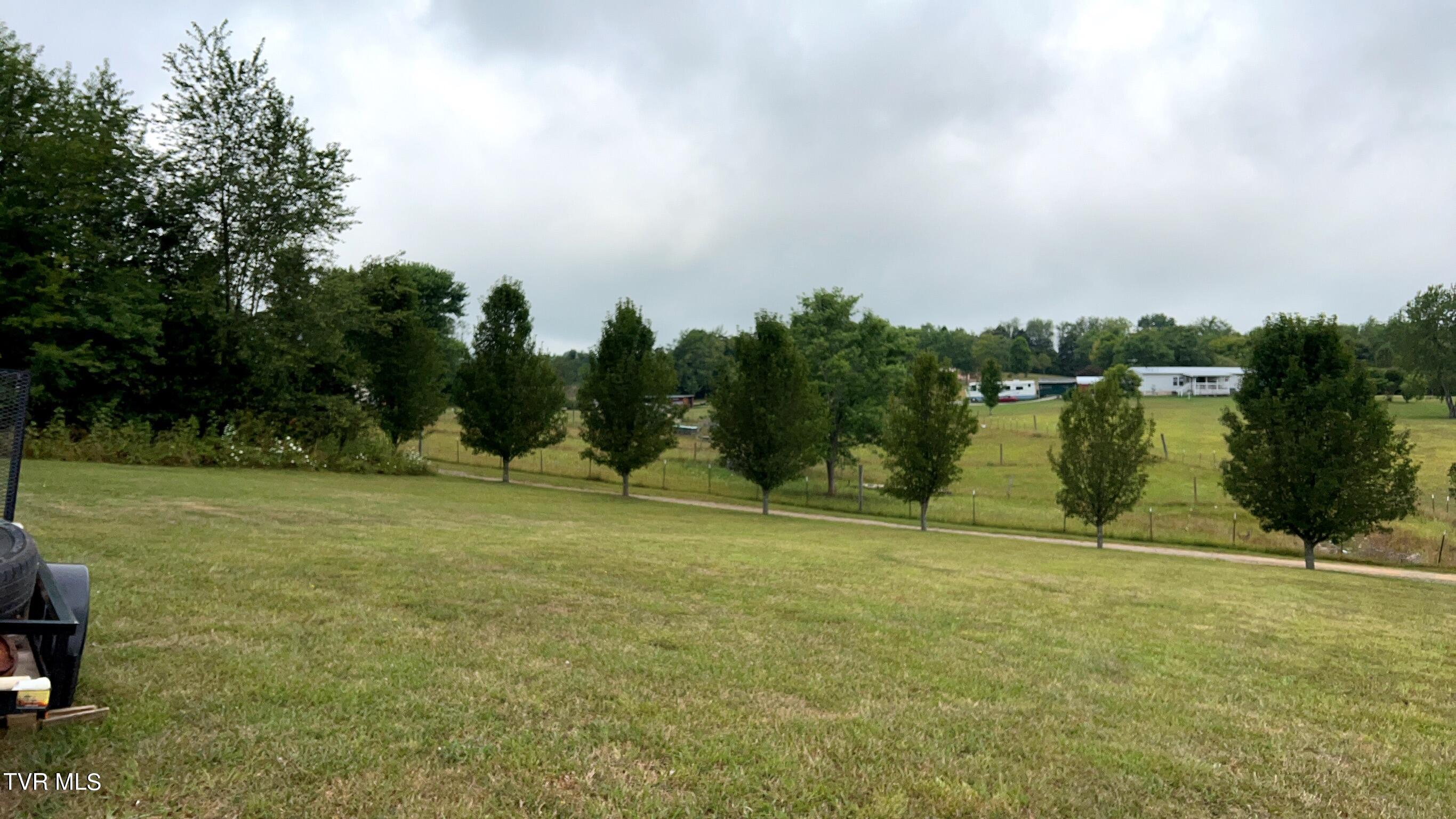 7635 Snapps Ferry Road Chuckey, TN 37641 - Photo 40 of 44 85C43D46-B6D2-45A6-AD62-67CDFA0DBEC6